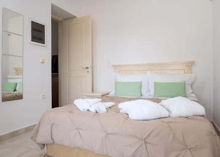 Kriolithos Semesterbostad