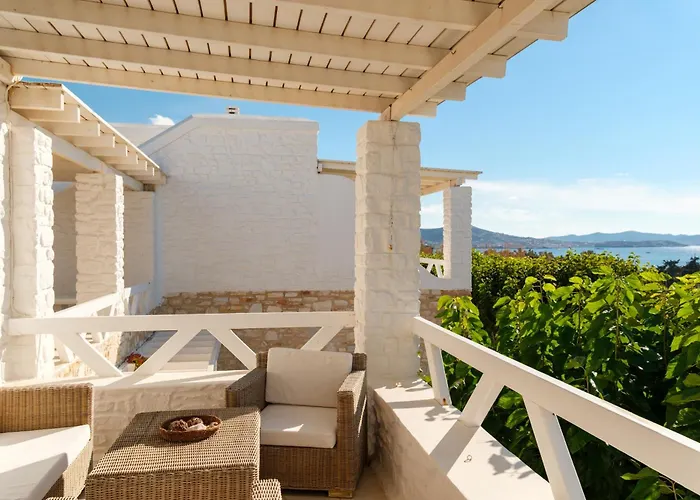 Kriolithos 펜션 Páros