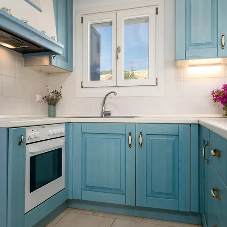 Kriolithos Парос