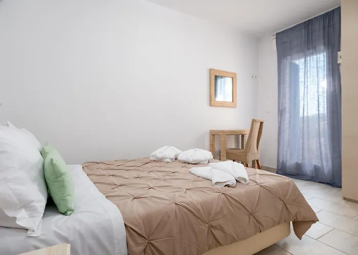 度假居 Kriolithos Páros