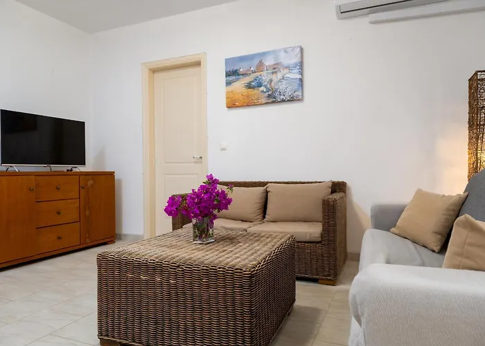 Kriolithos 度假居